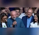 Lula critica plataformas digitais e anuncia mudanças no governo