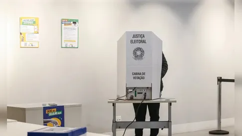 Cidades do PR terão plebiscito e votação para prefeito durante o 2º turno