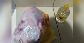  Ele foi contido no mercado até a chegada das autoridades 