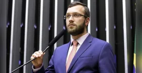Filipe Barros lidera disputa pela Prefeitura de Londrina em 2024