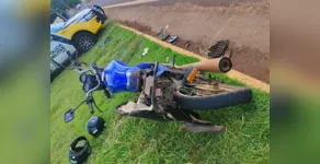  Motociclista bate em caminhonete na PR-444 e é encaminhado à UPA 