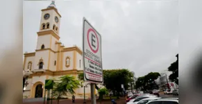  Placa do estacionamento rotativo em Apucarana 