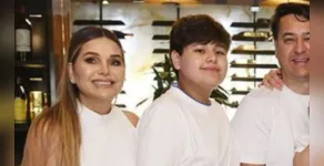 Viúva de Leandro reúne os 5 filhos em batizado