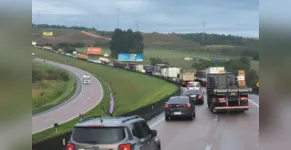  Movimento é grande nas rodovias que levam ao litoral 