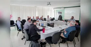  A reunião foi feita nesta segunda-feira (26) 