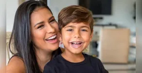  Mãe e filho apareceram nos stories do Instagram 