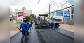  Obras são realizadas nas ruas do centro de Apucarana 