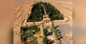  Jardim persa é achado em oásis no meio do deserto do Irã 