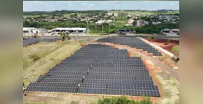  Usina fotovoltaica em Umuarama.
Foto: Copel
Usina fotovoltaica em Umuarama.
Foto: Copel
Usina fotovoltaica em Umuarama 