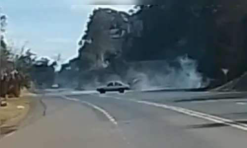 Motorista é flagrado pela Rotam dando 