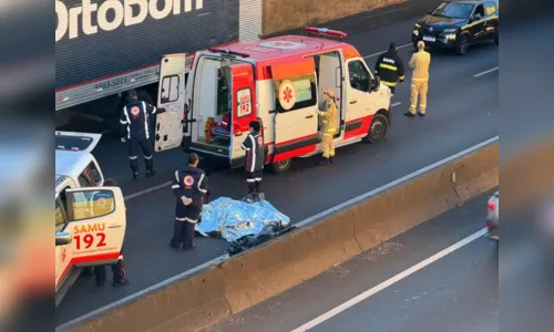 Acidente entre ônibus e moto mata duas pessoas na BR-376, em Sarandi