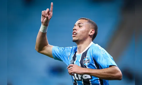 Apucaranense Alysson faz primeiro gol profissional pelo Grêmio
