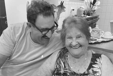 Apresentador Ratinho e a mãe, Maria Talarico Massa