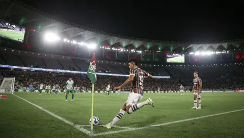 Clássico agita o Maracanã em duelo que pesa para ambos na reta final do campeonato.