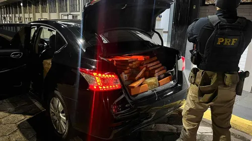 Nissan Sentra furtado em SP era usado para transporte da droga