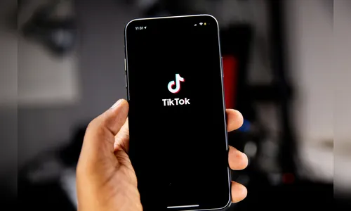 Pai mata a filha após ela recusar excluir o TikTok