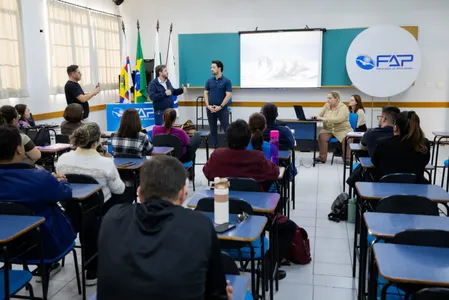 O prefeito Rodolfo Mota esteve presente em uma das oficinas
