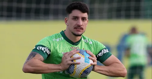 Piquerez celebra assistência e liderança em vitória que marca retomada do Palmeiras no Brasileirão após queda no Mundial