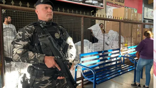 Policiais militares deram apoio à operação