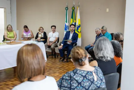 Prefeito anuncia pagamento antecipado do 13º salário