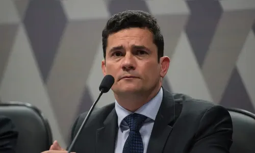 Moro lidera pesquisa para o governo do PR; Ratinho Jr. chega a 81,4% de aprovação