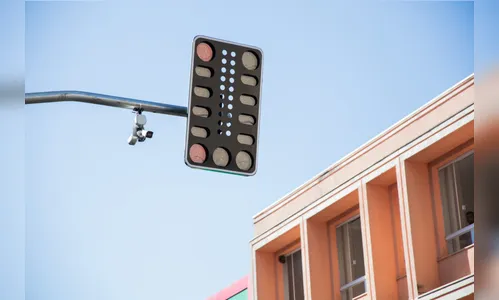 Apucarana inicia modernização do sistema semafórico