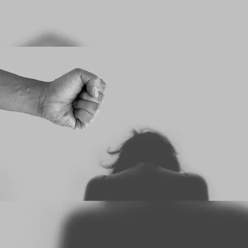 Alunos do Reino Unido terão aulas obrigatórias contra misoginia