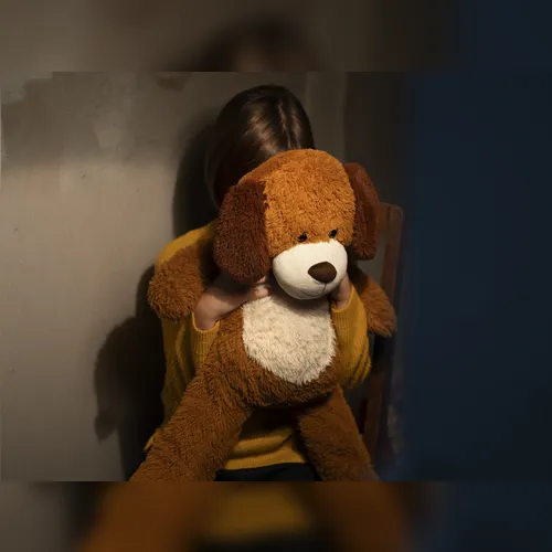 Pai abusava de filha de 10 anos e dizia que ia engravidá-la