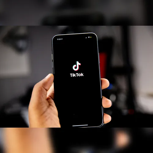 Pai mata a filha após ela recusar excluir o TikTok