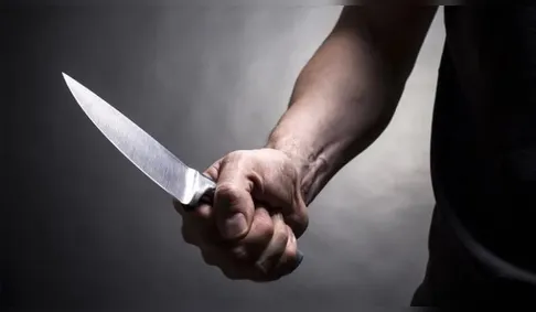 Homem em situação de rua é esfaqueado em bar de Marilândia do Sul