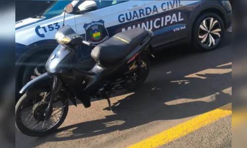 Homem é preso com motocicleta furtada em Apucarana