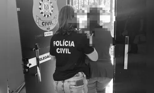 Professora filmada agredindo criança em escola é presa; saiba mais