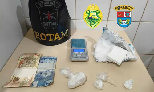 Homem com tornozeleira é preso por tráfico de drogas em Ivaiporã