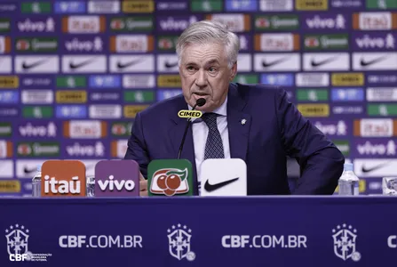 Ancelotti disse que Neymar precisa estar 100% para voltar à Seleção