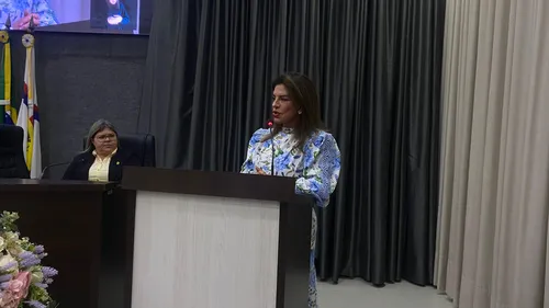 Ao receber o título, Joeci fez questão de lembrar que a sua carreira jurídica começou em Apucarana