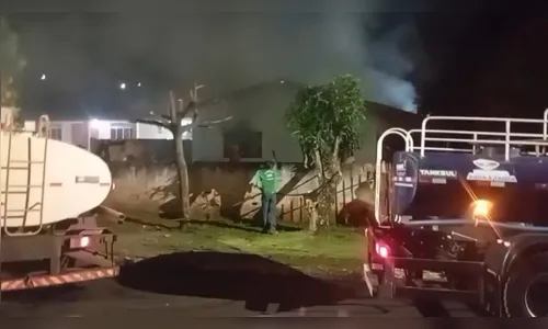 Casa é alvo de incêndio criminoso em Godoy Moreira