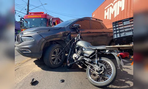 Acidente na Avenida Minas Gerais deixa motociclista ferido