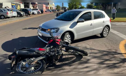 Motociclista de 42 anos fica ferido em acidente no Jardim Apucarana