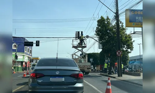 Novo sistema semafórico é instalado em mais cruzamentos de Apucarana