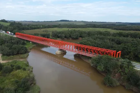 Ponte fica entre Lapa e Campo do Tenente