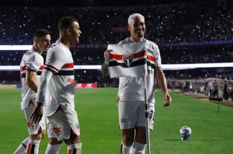 Atlético Nacional se classificou em segundo no grupo de Inter, Bahia e Nacional-URU