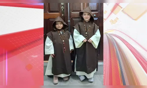 Fãs mirins se vestem de Frei Gilson em Apucarana; veja