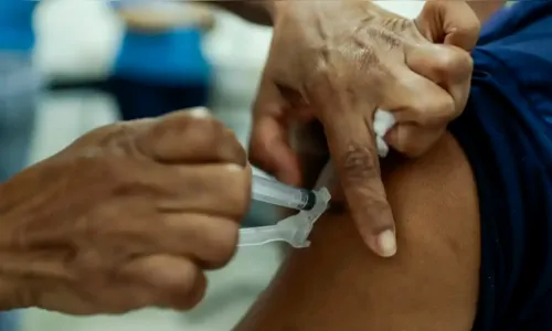 Dia D de multivacinação é realizado neste sábado (18) em todo o país