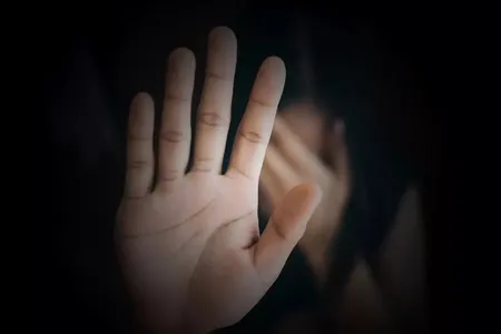 Adolescente teria sido estuprada por quatro homens