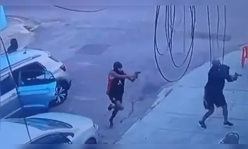 Pulando igual o Saci-Pererê, ladrão é flagrado assaltando bar; veja