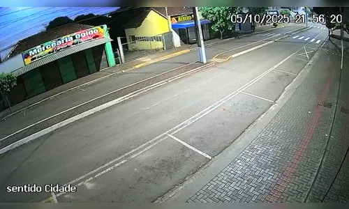 Passagem de meteoro chama a atenção de moradores da região; assista