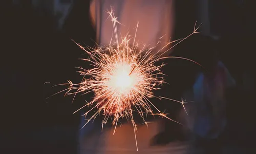 Incêndio é provocado por fogos de artifícios em chácara de Rio Bom