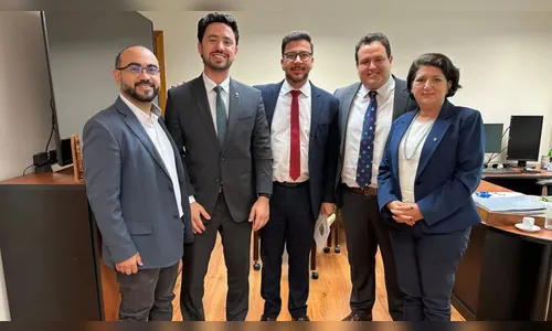 Comitiva de Apucarana negocia dívida no Ministério da Fazenda