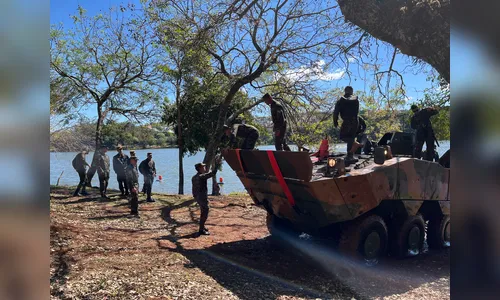 Alunos da Escola de Sargentos das Armas participam de treinamento