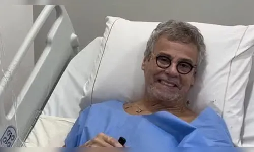 O artista explicou que recebeu o diagnóstico de uma doença autoimune
